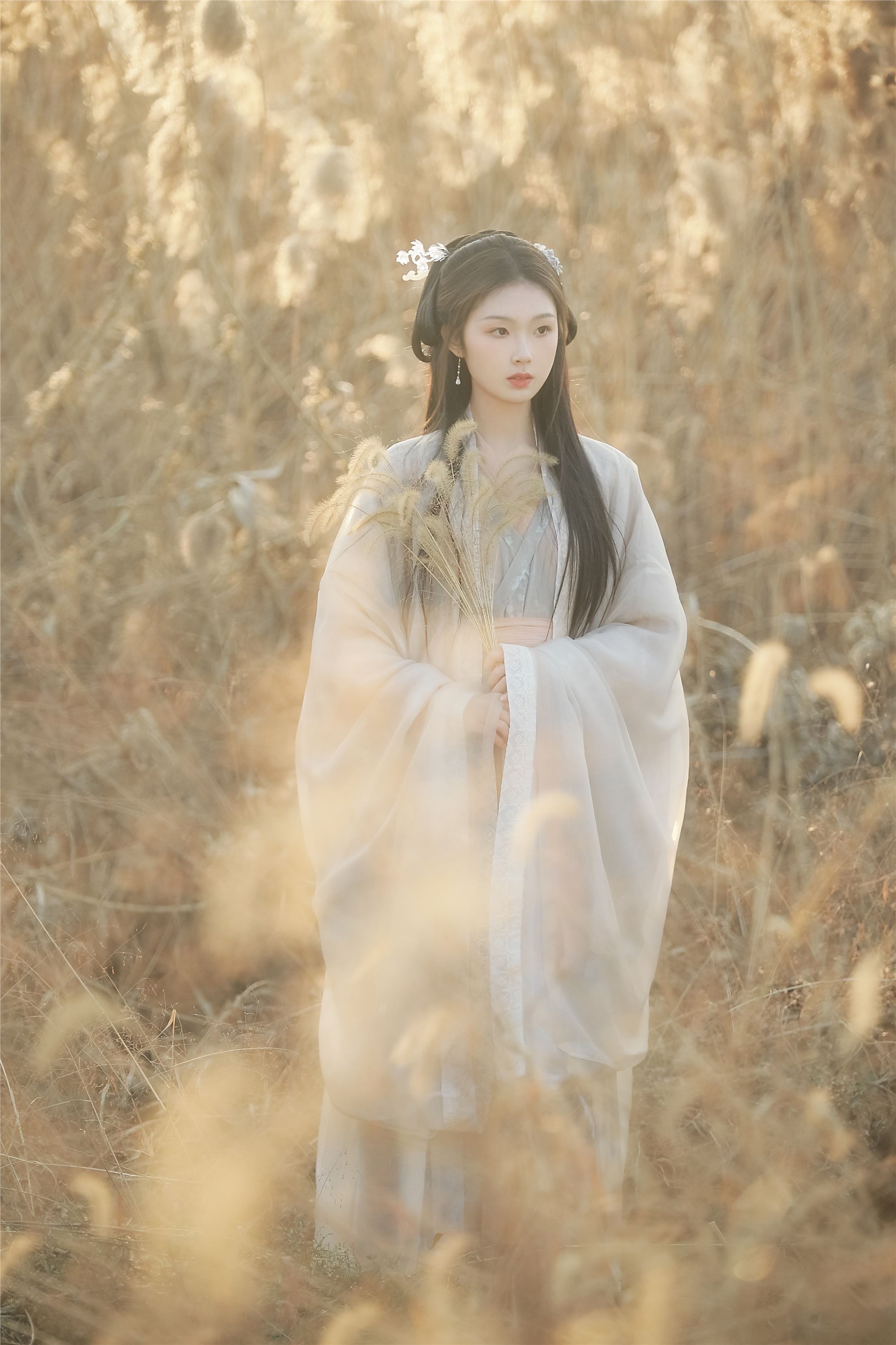 YITUYU艺图语 2025.01.28 叹秋 溱溱